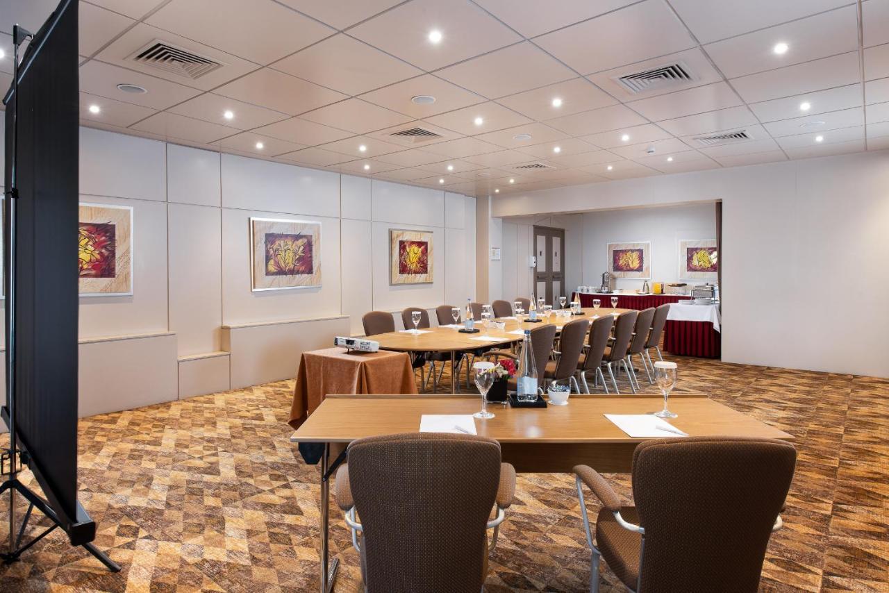 Crowne Plaza Athens City Centre By Ihg Exterior photo