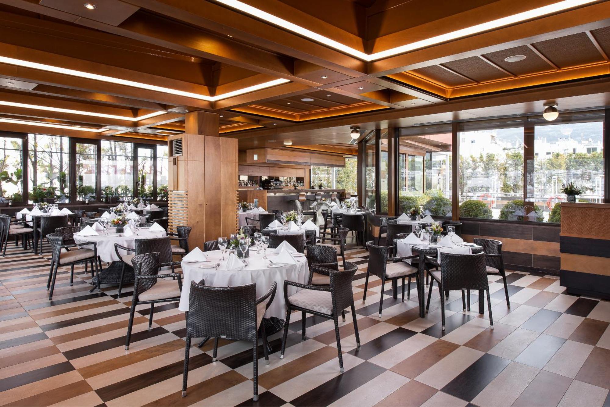 Crowne Plaza Athens City Centre By Ihg Exterior photo